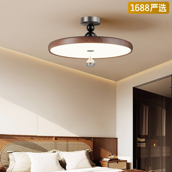 [Strict selection] American pastoral retro chandelier 2025 new French cream wind walnut color eye protection room light