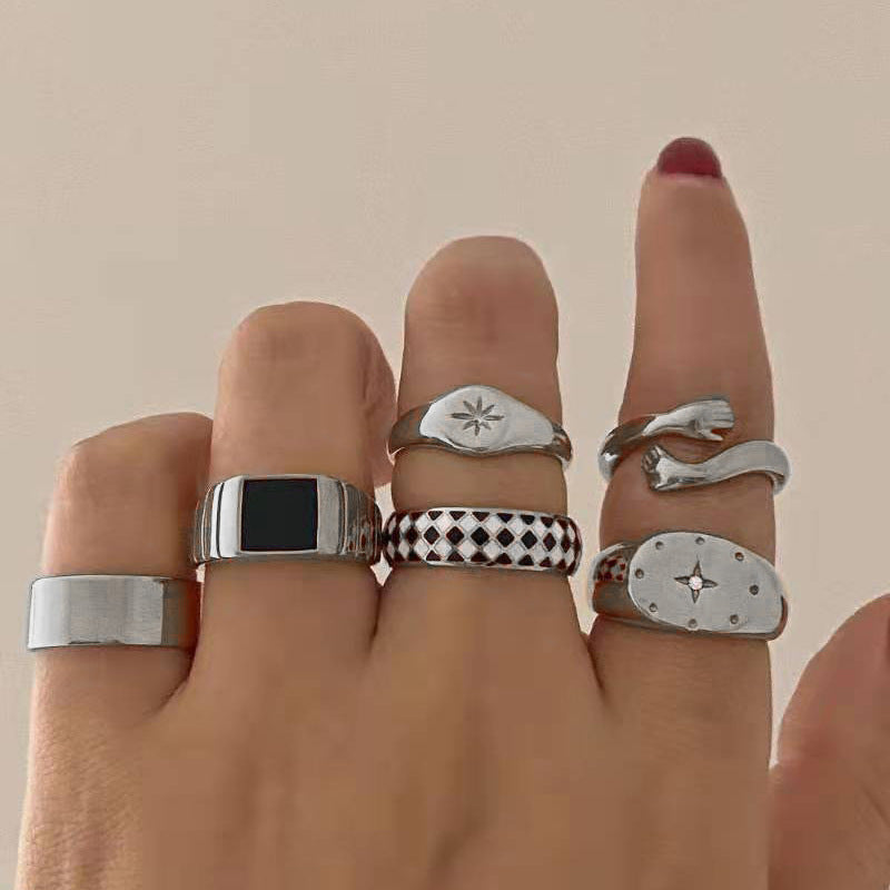 Wholesale alloy ring sets: cross-border gold-plated eight-pointed star jewelry, niche light luxury stackable hand jewelry, and trendy ins-style finger rings