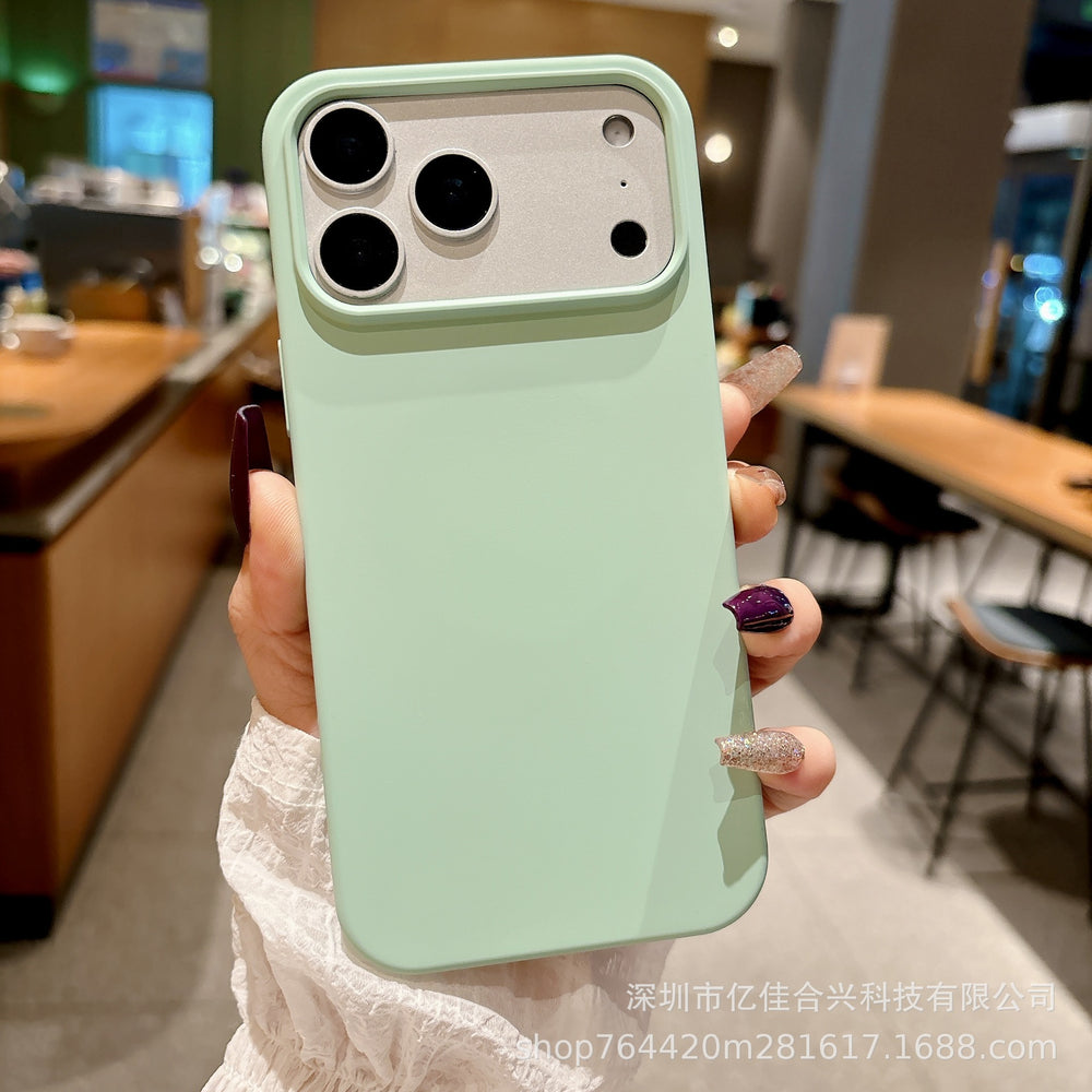 Suitable for iphone17promax large hole liquid silicone magnetic phone case new cross-border apple 15 protective cover