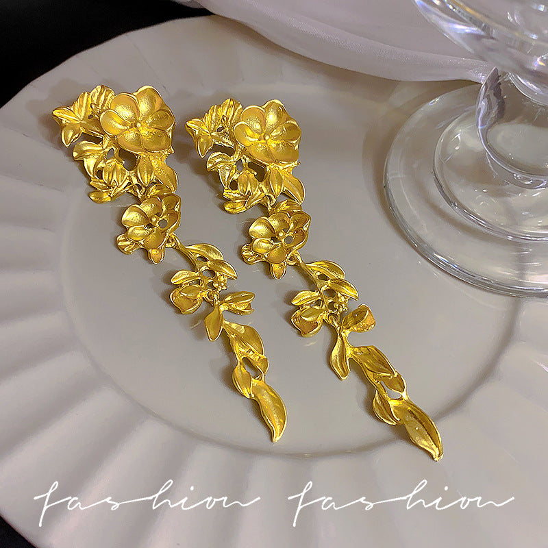 Vintage floral tassel earrings - new spring collection, lightweight luxury, high-end studs, unique statement earrings, elegant dangle earrings
