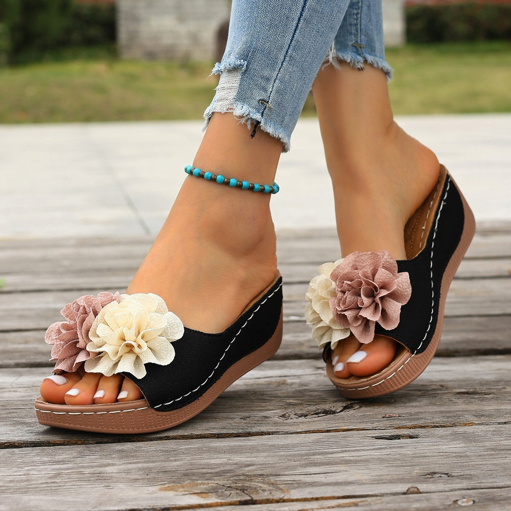 Wholesale plus-size floral wedge sandals for :  summer thick-soled european and american platform slides for women