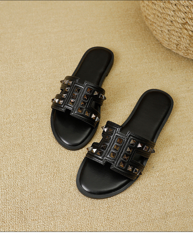 Xiaoxiangfeng rivet slippers for women outwear2025 summer new arrivalflatsfashion beautiful seaside beach sandals flip-flops
