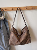 Coffee brown, no accessories
