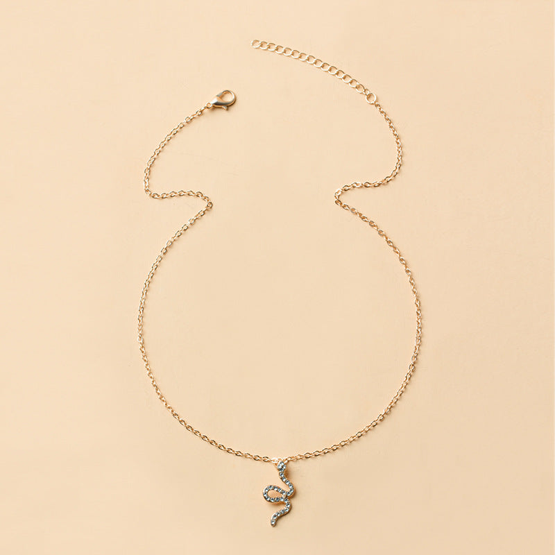 Wholesale snake necklace fashion jewelry - european & american style, summer electroplated, unique & trendy, vintage snake pendant, sweater chain for women