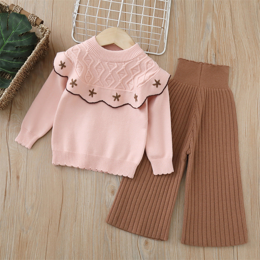 Girls' knitted sweater two-piece set,  autumn/winter new arrival, handmade floral detail, little girl's pullover knit sweater and pants outfit