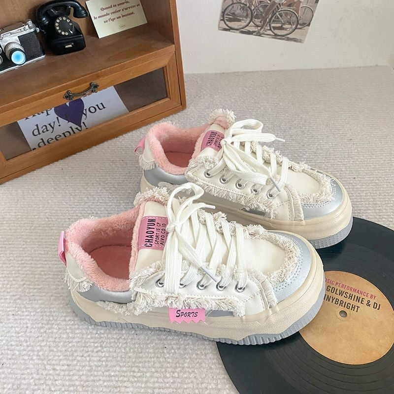 Cute white shoes chinese fashion cat ugly cute big toe shoes women 2026 winter thick sole student sports casual shoes color matching
