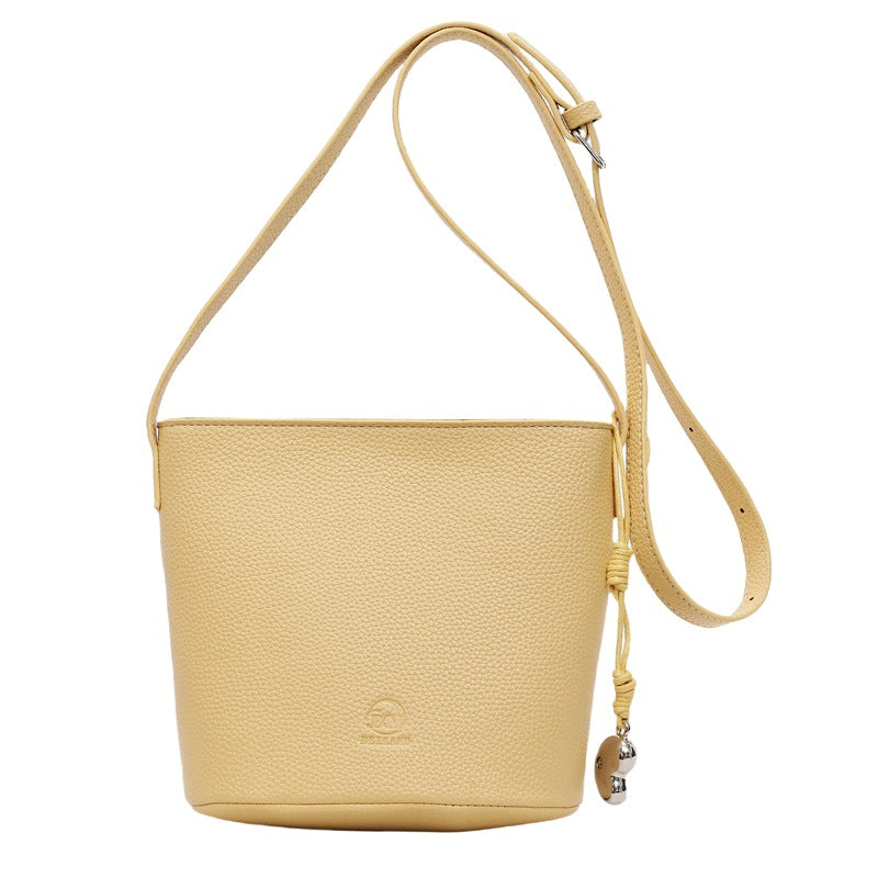 Foreign trade is popular this year, small bags for women's 2025 new fashion versatile messenger bags, super fire shoulder bucket bags