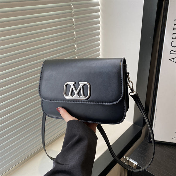 2025 spring new women's bag niche design casual fashion high value foreign style shoulder handbag small square bag
