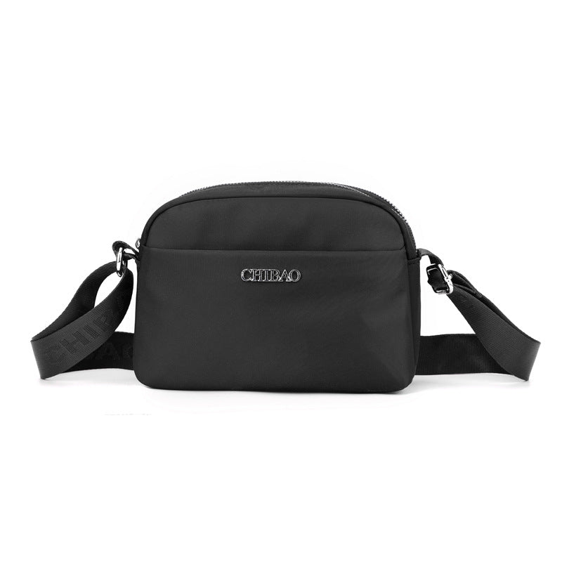 Foreign trade new lightweight messenger bag bag women's solid color simple nylon cloth casual shoulder bag portable commuter small square bag