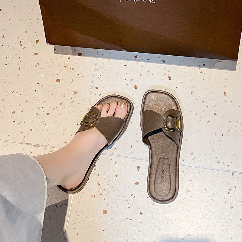 Spring/summer new french style outdoor beach slides women's versatile fashion flat ladies' flip-flops sandals