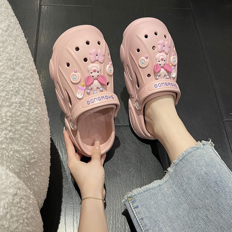 Cartoon nurse clogs women's summer outdoor wear internet celebrity 2024 new non-slipthick sole toe beach sandals