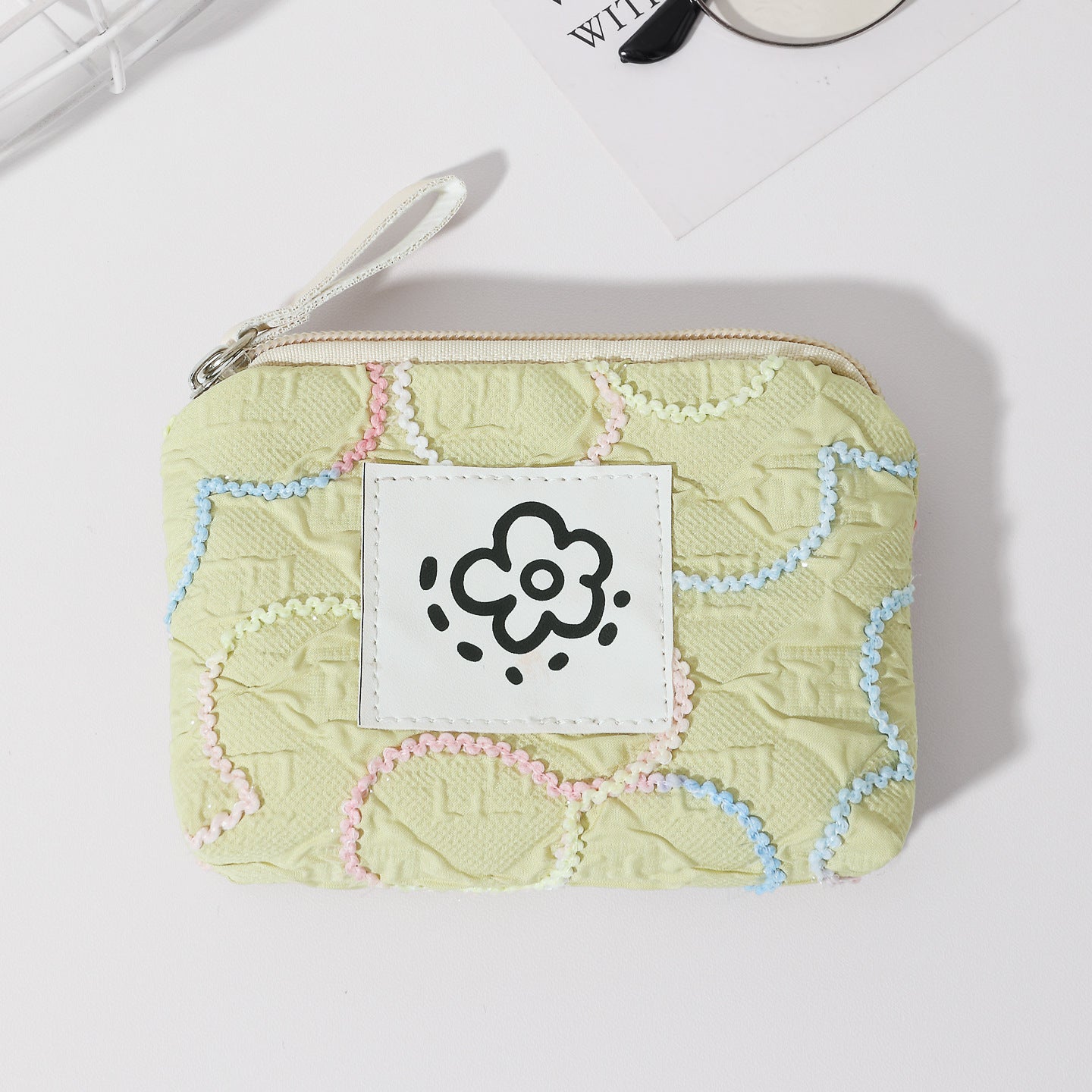 Change bag for women is small, portable, cute and simple, student wrist bag, new mouth red envelope, exquisite storage, light luxury travel