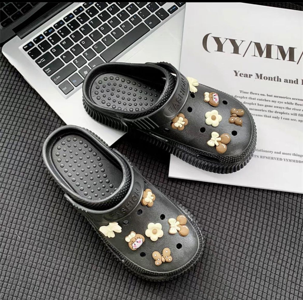 Crocs retro baotou half slippers women's outwear 2025 spring and summer new thick sole hidden heel sandals double color shoes