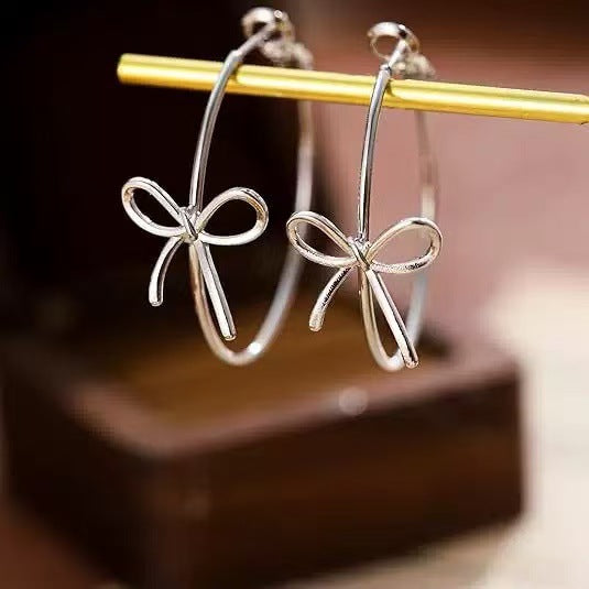Exaggerated elegant bows earrings women's niche design unique earrings square and round face show face small big earrings earrings