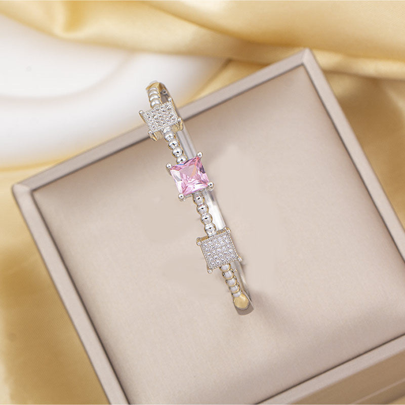 Braceletfashionbest selling gold-plated electroplating design bracelet accessible luxury style classy copper inlaid zircon accessible luxuryeasiest for match bracelet