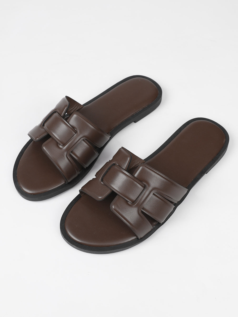 Plus size women's slides for cross-border e-commerce: versatile summer flat sandals, perfect for beach vacations and stylish beachwear