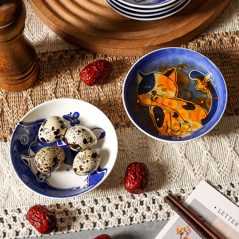 Creative and cute ceramic cat dipping dish for home use - perfect for restaurants, hotels, hot pot, seasoning, and snacks. adorable cat plate
