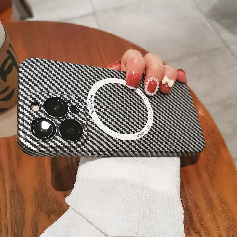 Suitable for iphone16pro carbon fiber pattern lens film mobile phone case apple 15pc magnetic magsafe hard case