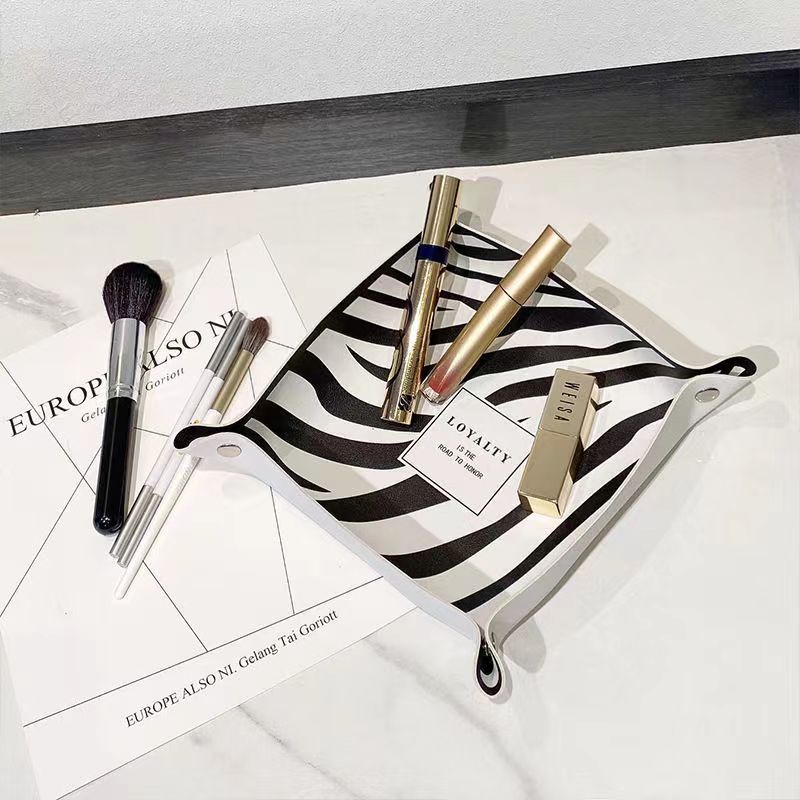 Guochao desktop bedroom storage box entrance living room cartoon multi-functional key cosmetic storage tray coffee table ornament