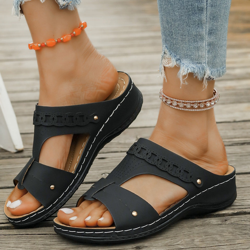 summer retro cross-border round toe slip-on sandals women's stitching wedge heel cut outplus size metal sandals