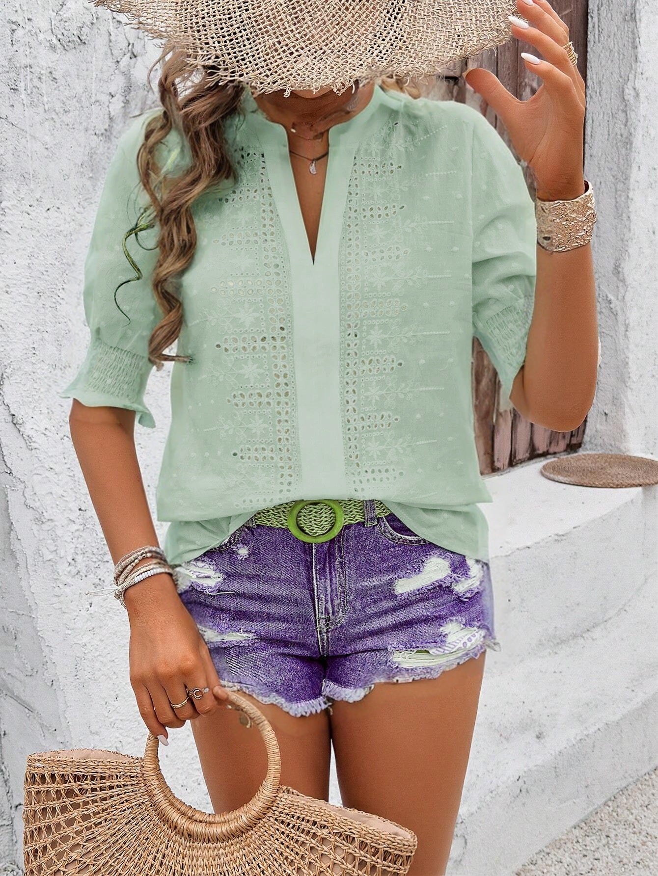 2025 spring and summer   Europe, America and  v-neck bubble sleeves medium sleeves hollow hairball lace t-shirt top women