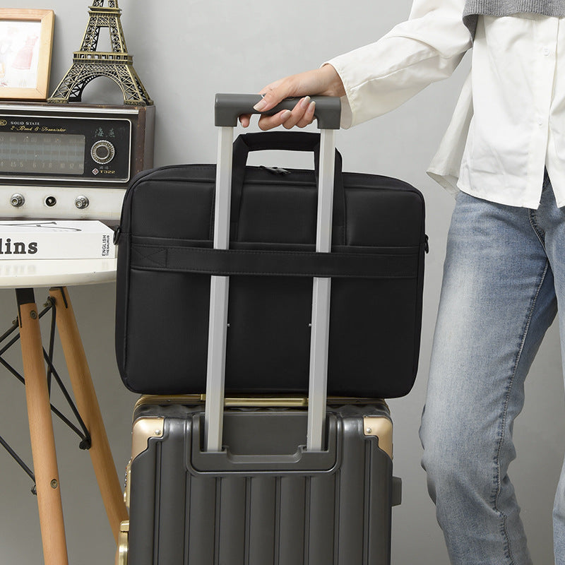 Cross-border trend wholesale men's and women's laptop bags, business shoulder messenger bags, fashion notebooks, thickened liner bags