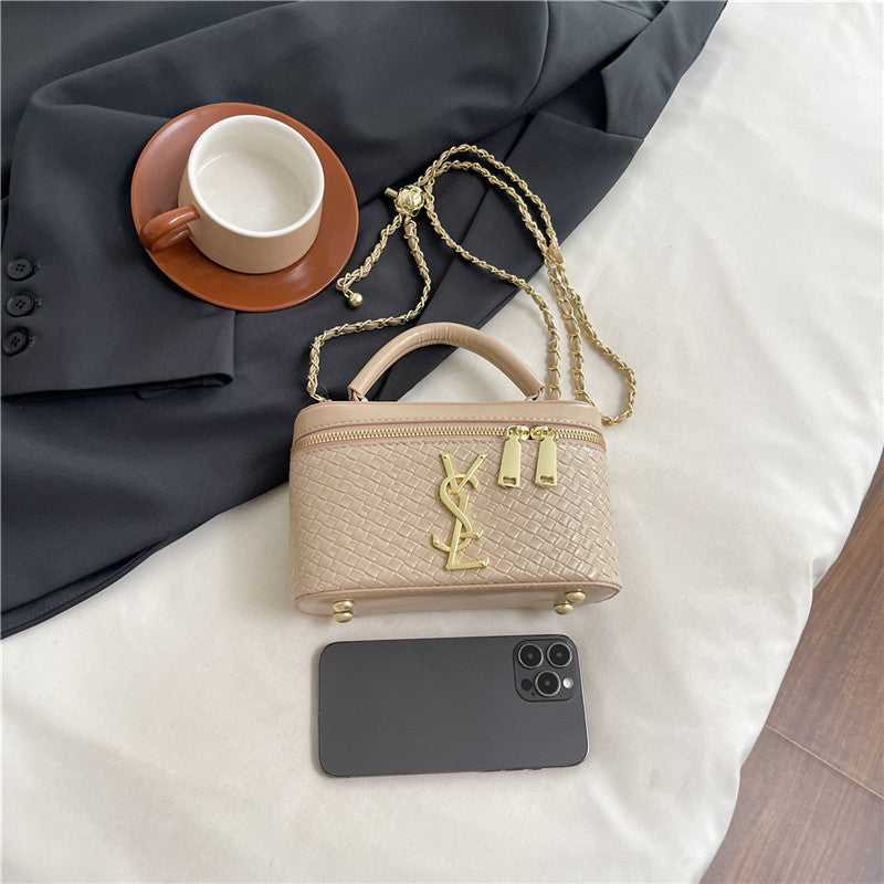 Cross-border French niche portable box bag women's summer diamond chain small square bag fashion commuter messenger mouth red envelope