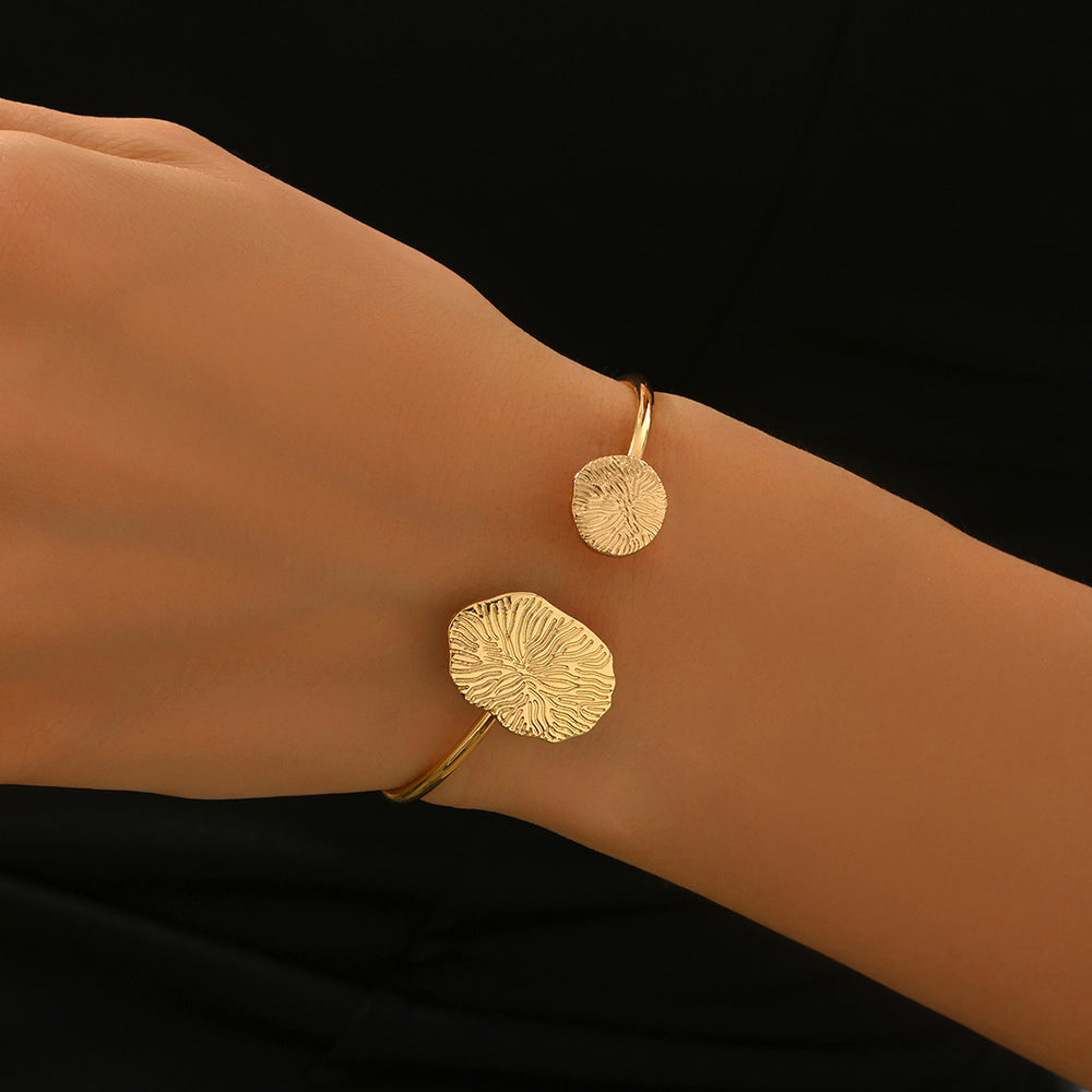 European and american cross-border fashion exaggerated irregular swirl design open ring alloy geometric spiral bracelet set for women