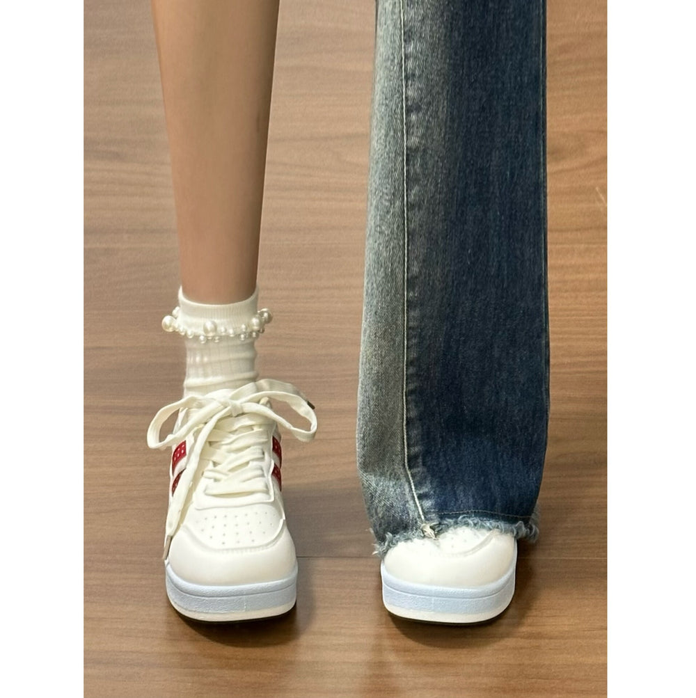 High-style hong kong-inspired versatile sneakers: 2026 new thick-soled white shoes, lightweight and breathable bread-style casual women's shoes for commuting