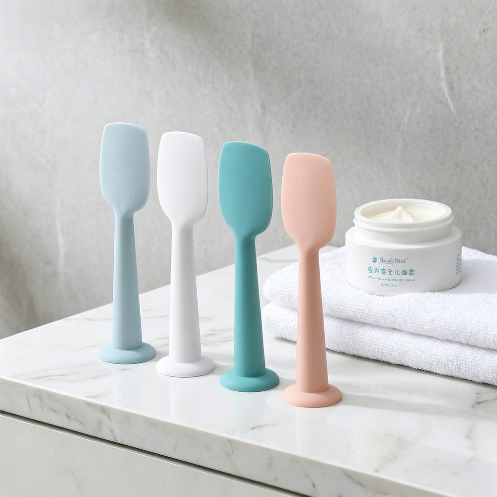 Amazon hot-selling all-in-one silicone soft spatula spoon baby cream applicator with suction cup - wholesale baby care supplies