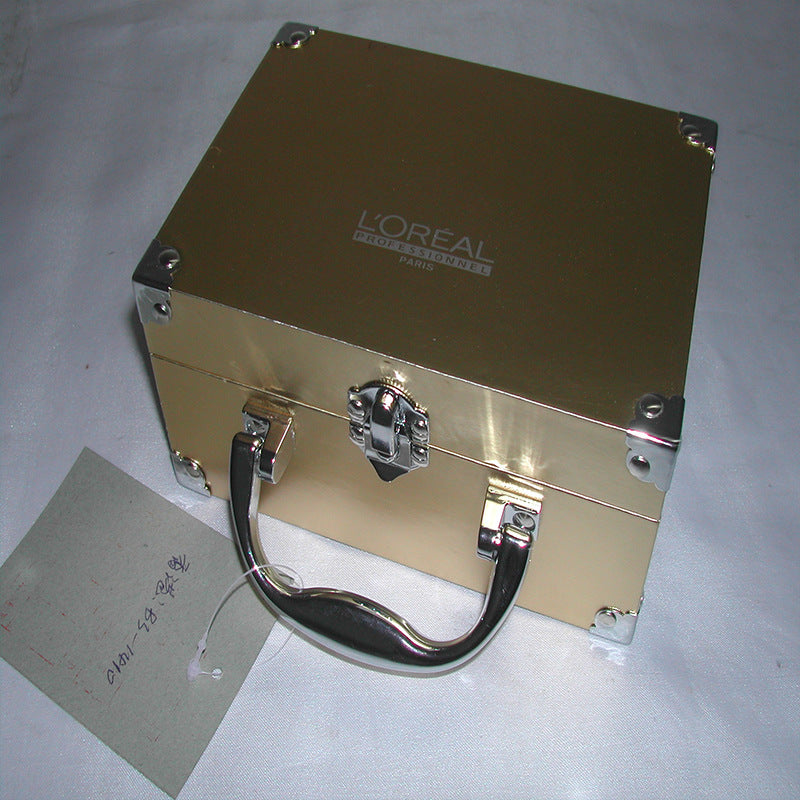 Dongguan manufacturers customize the production of aluminum alloy toolboxes, portable household cosmetic cases, and professional makeup bags from one day