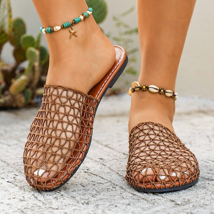 summer new arrival: women's plus-size flat slippers for cross-border e-commerce. wholesale available. dropshipping to  and . (price difference: $0.67)