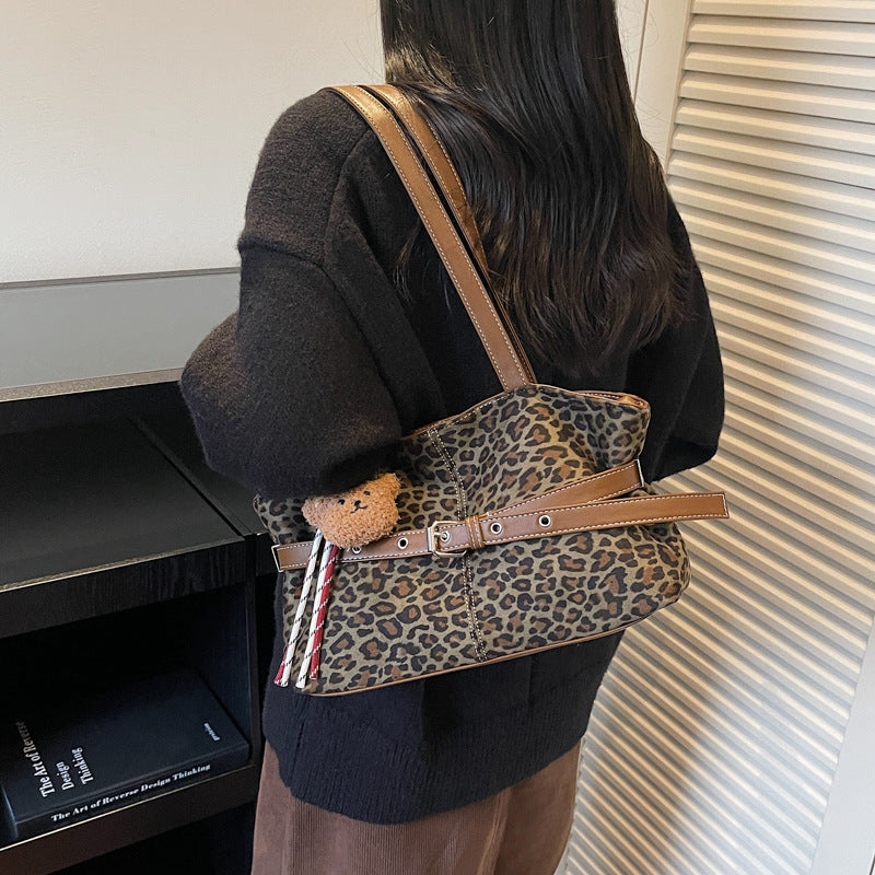2025 new autumn/winter women's retro leopard print handbag - versatile shoulder bag, light luxury texture, perfect for work and commuting