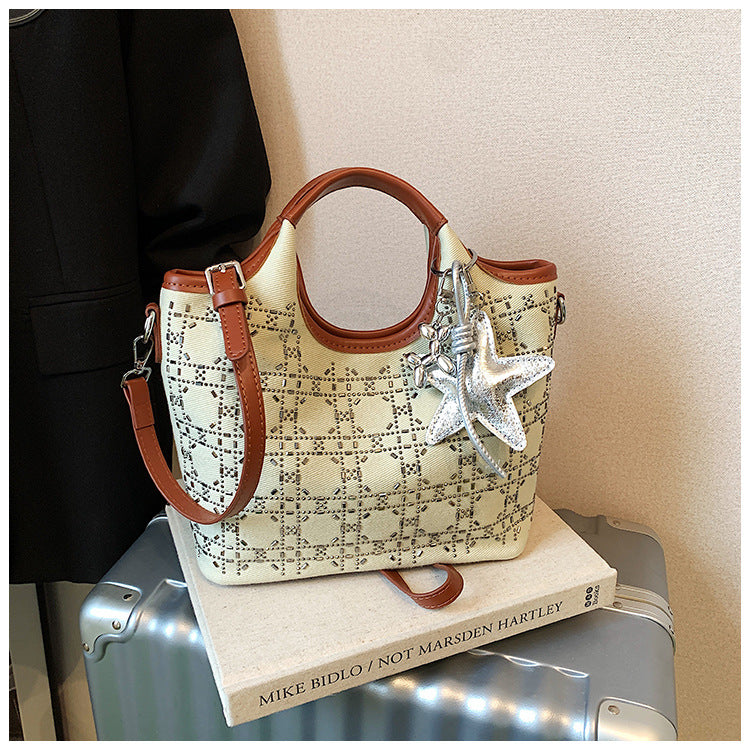 French underarm bag, high-end portable tote bag, commuter high-end sense, large-capacity women's versatile shoulder messenger bag bag