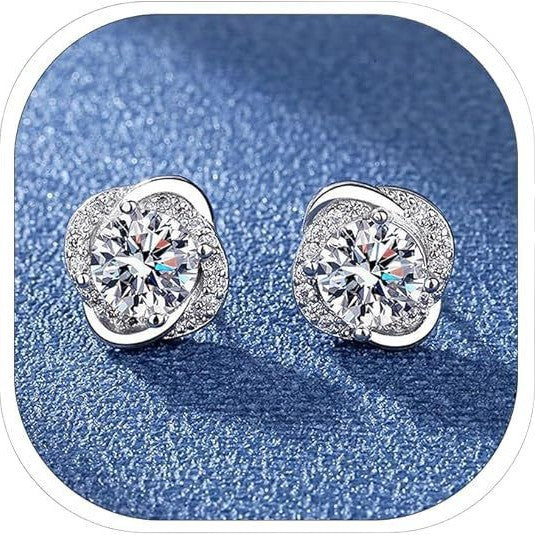 Lucky clover stud earrings - chic & trendy