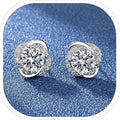 Lucky clover stud earrings - chic & trendy