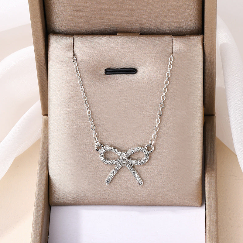 Bowknot versatile necklace for women - sweet & chic, influencer-approved, minimalist & high-end, summer choker accessory