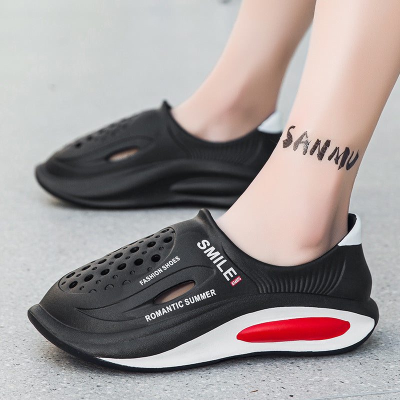 Cross-border new men's hole shoes summer wear stepping on shit feeling beach thick-soled lazy bag head coconut slippers wholesale