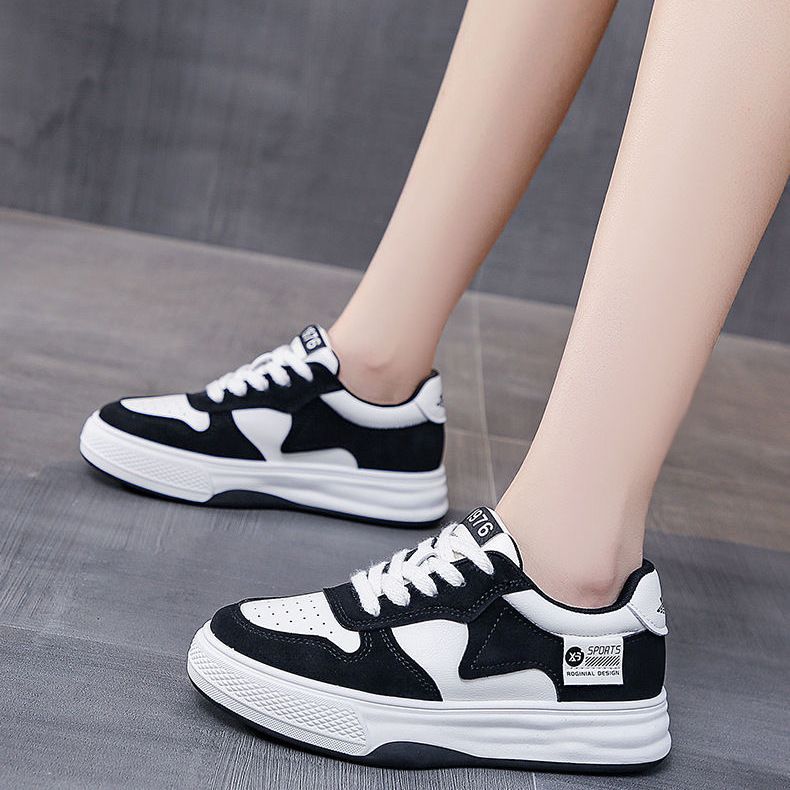 Board shoes women spring and autumn flat platform 2024 summer Internet celebrities ins tide Hong Kong style versatile leisure sports white shoes