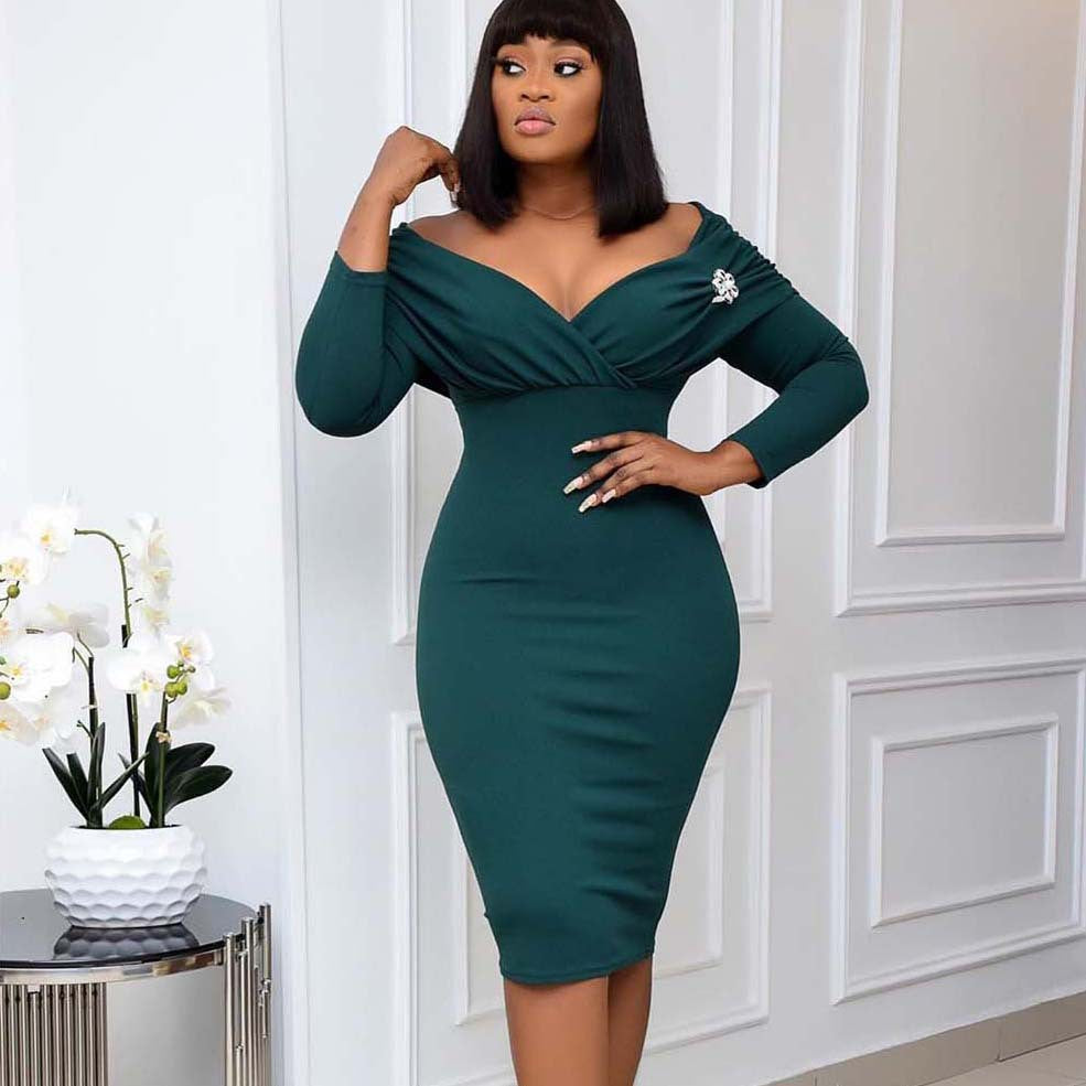 D095c  independent station autumn new cross-border african women's clothing large size v neck pleated long sleeves fashion dress