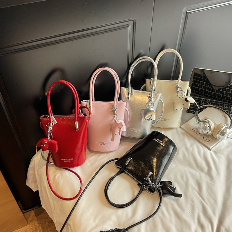 High-end niche bucket bag versatile women's bag new popular fashion shoulder messenger bag Korean simple handbag