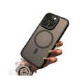 Fine hole skin feel magnetic suction simple iphone16 mobile phone case fashionable all-inclusive apple 17 transparent black anti-fall protective cover