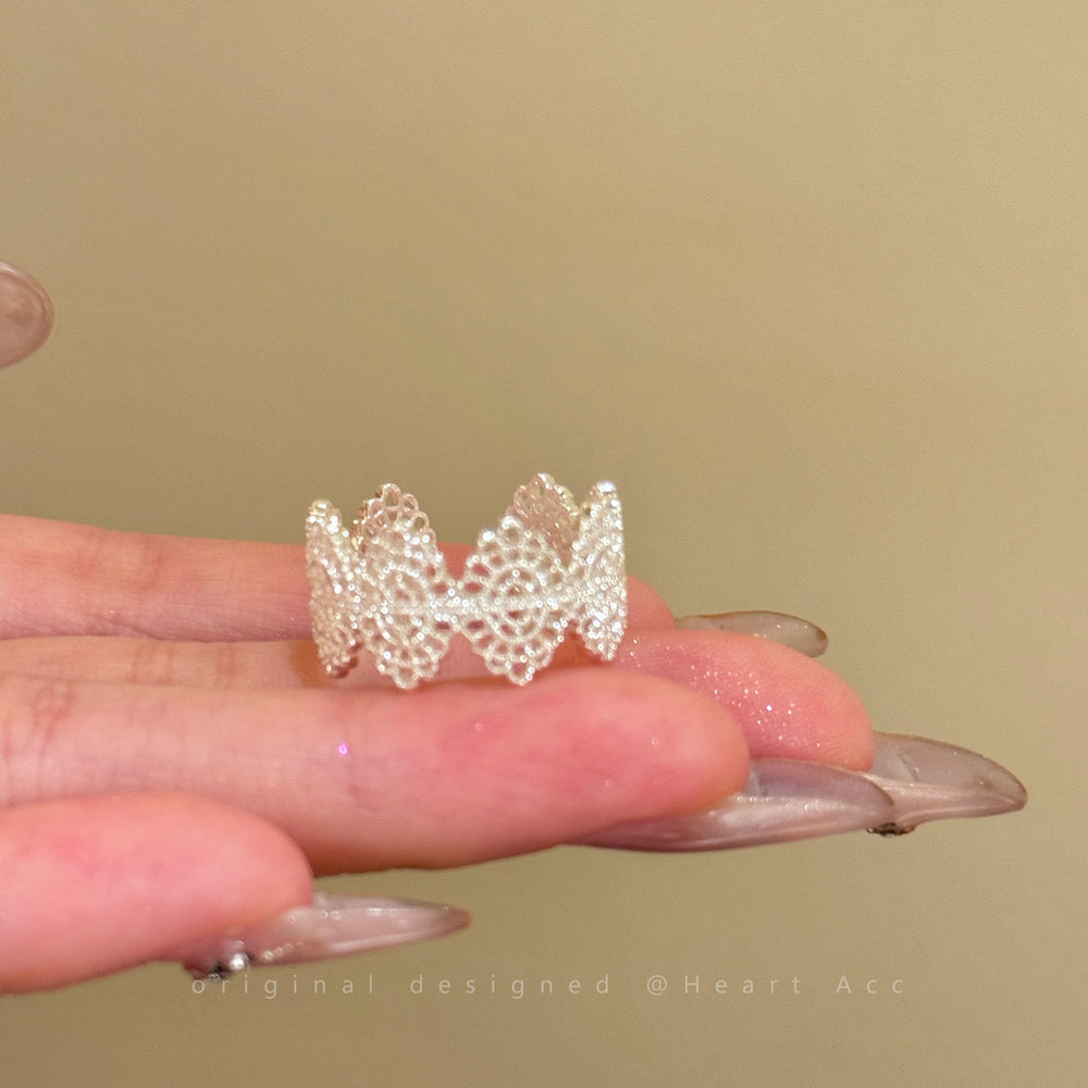 Palace style lace zircon open ring accessible luxuryniche style design classy sense index finger ring elegant ring for women