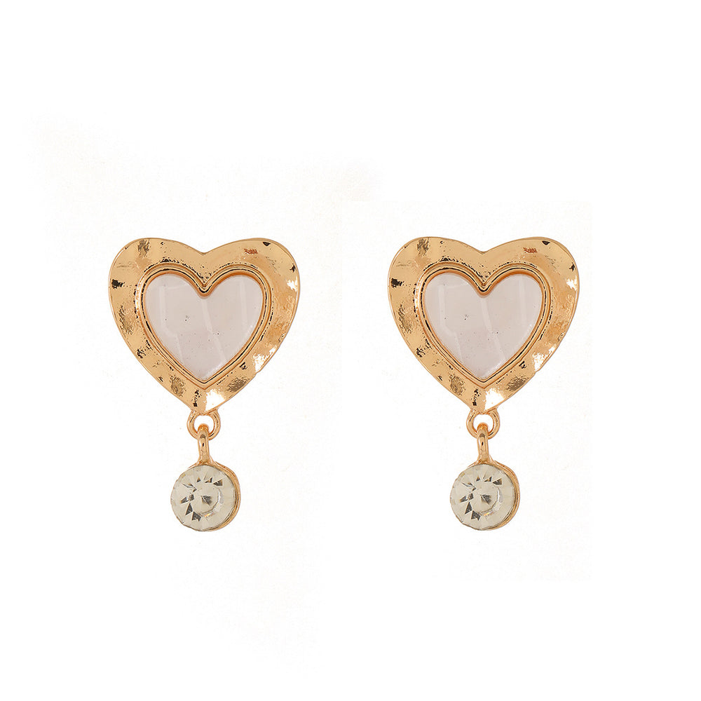 Wholesale pearl stud earrings for women - european and american fashion, statement earrings with a high-end feel, geometric irregular flower and heart earrings for women