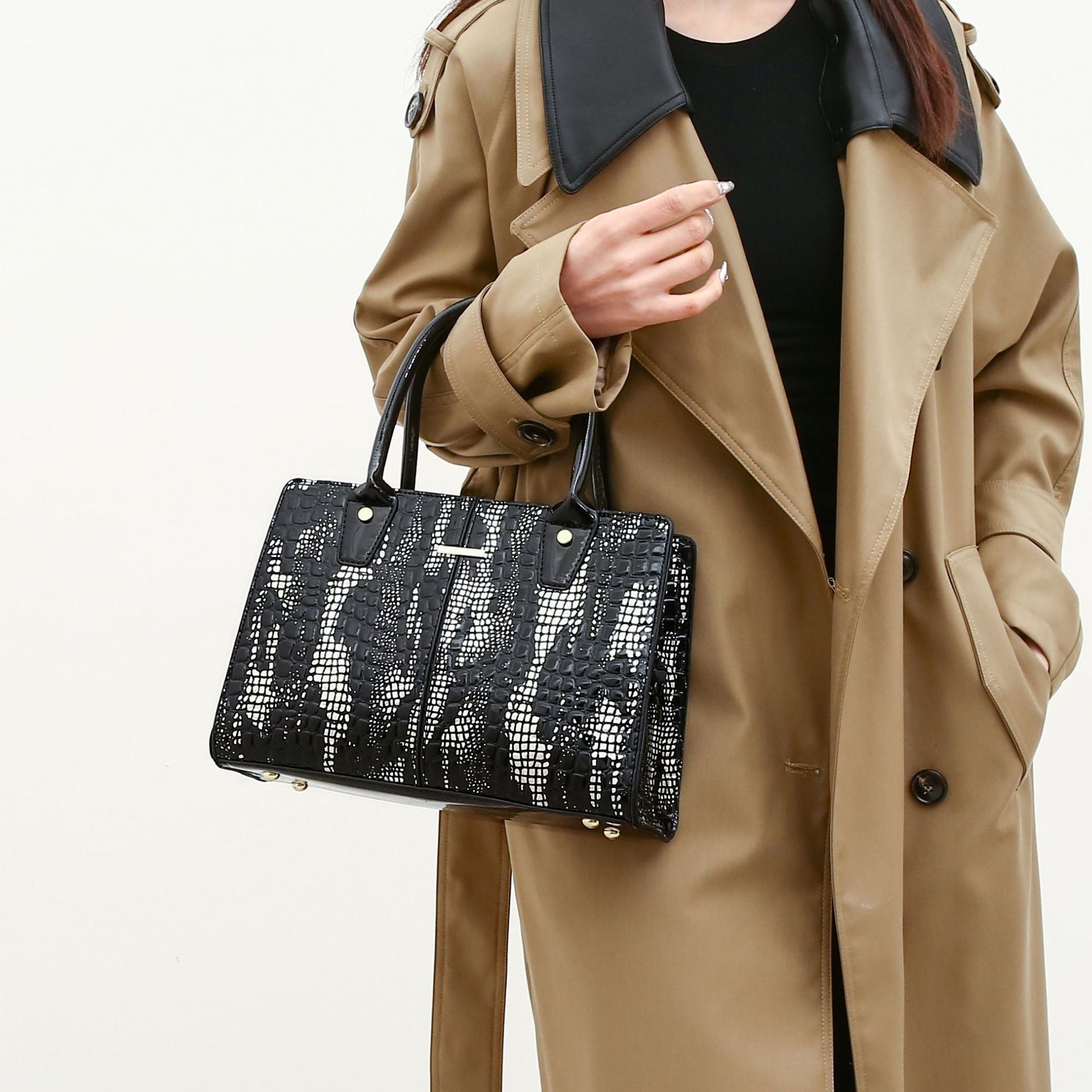 Retro snake pattern large capacity tote bag female mother bag 2024 summer new women's bag shoulder bag handbag female bag