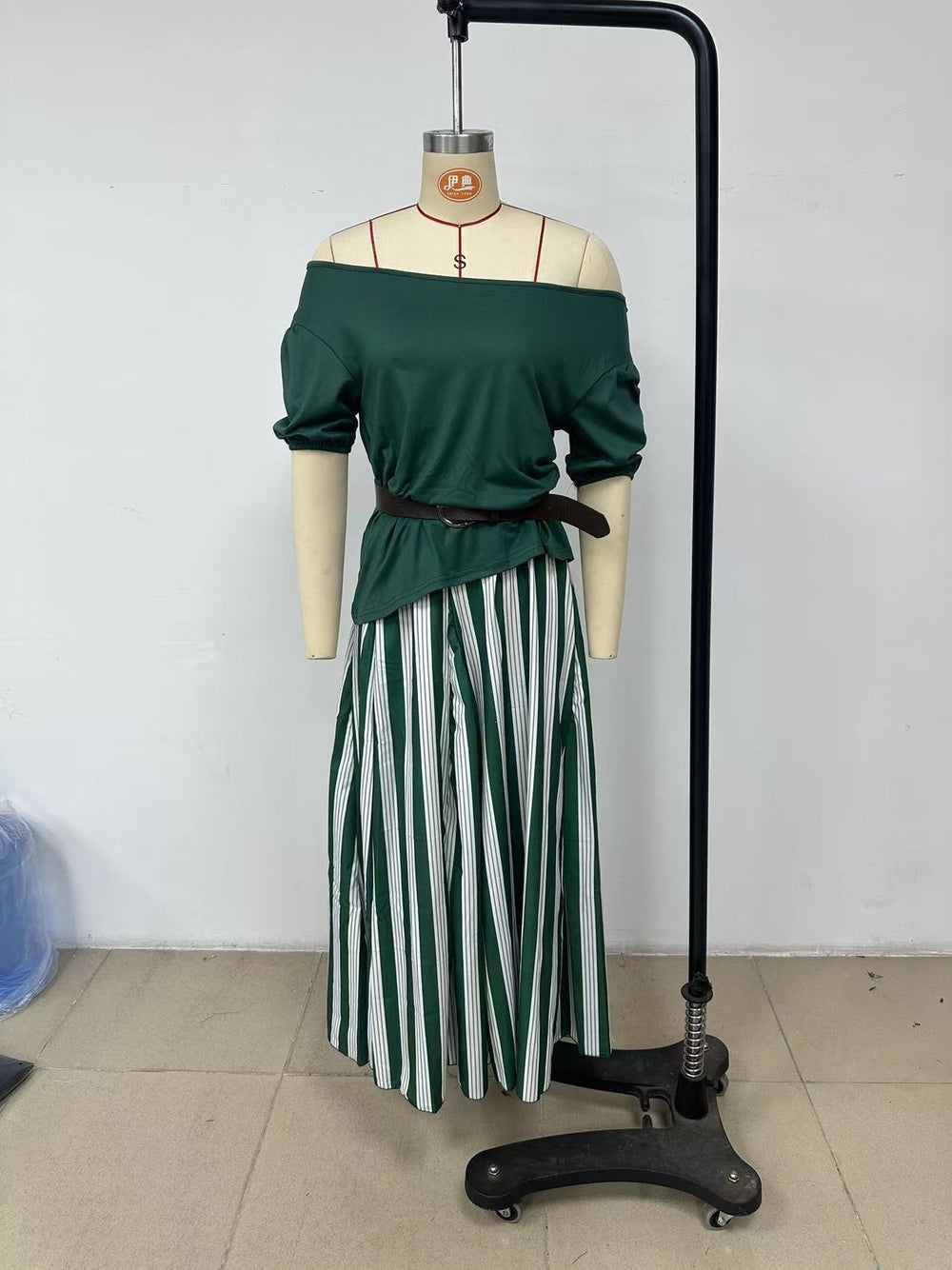 spring/summer new european and american cross-border nautical resort style off-shoulder top and slit skirt women's set