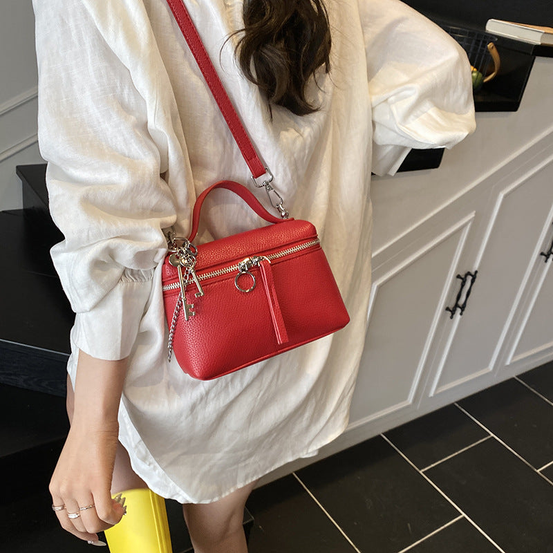 Lychee pattern hand carry box bag women 2025 new fashion temperament messenger bag simple casual work commuter bag