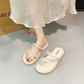 Women's flat sandals - new summer collection: casual, fairy-tale style with pearl and butterfly detail, open-toe design, fashionable beach sandals, versatile and stylish