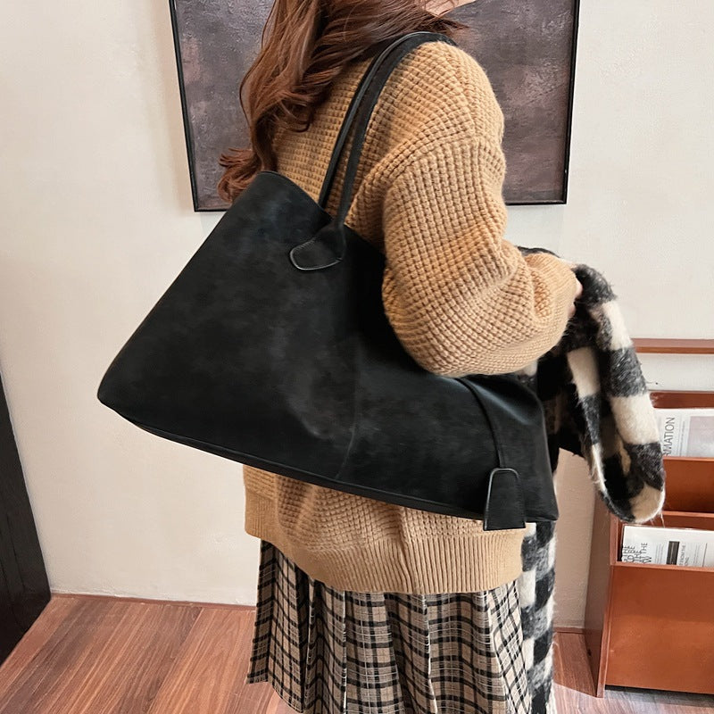 South Korea's new suede suede tote bag large-capacity commuter hand-held underarm bag versatile lock shoulder bag women