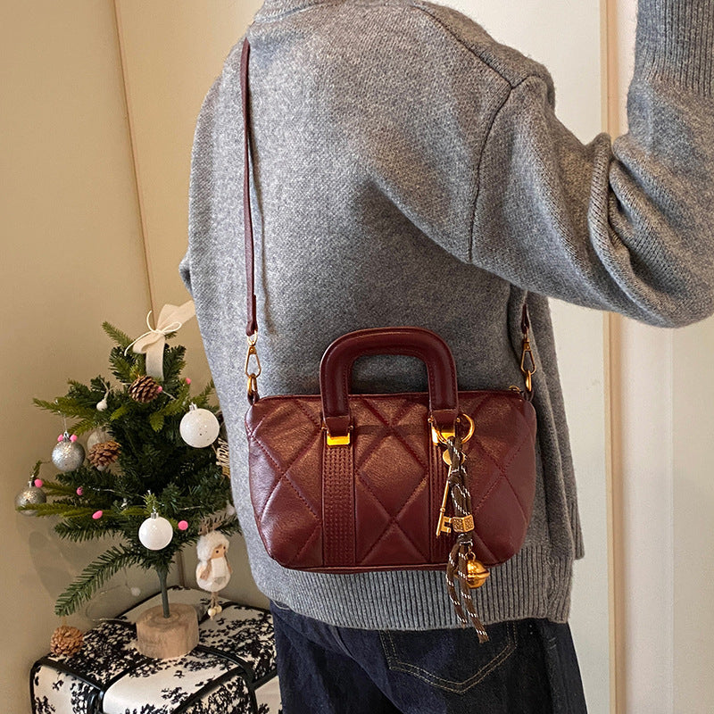 Retro handbag bag 2025 new fashion shoulder bag messenger bag women's bag fashion trend small square bag